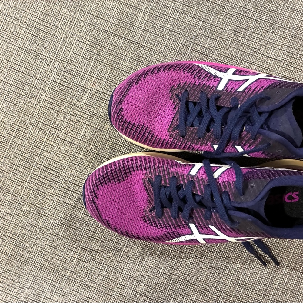 ASICS Magic Speed